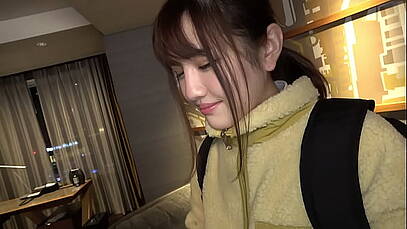 ครูกินสาวหลอกพาสาวมาเย็ดที่บ้านนักเรียนสาวแถมสู้ควยอีกต่างหากถลกกระโปรงโก่งโค้งให้ครูเอาควยเย็ดหี