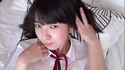 xxxหีน้องจนน้ำแตกใน หีรุ่นน้องขาวเนียนมากเวลาxxxมองหีรุ่นน้องไปยิ่งเสียวมาก
